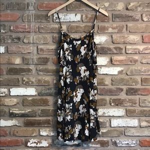 $10 SALE! OLD NAVY Cami Top Dress Gray Floral